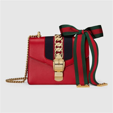 Gucci Sylvie Leather Mini Chain Bag in Black 